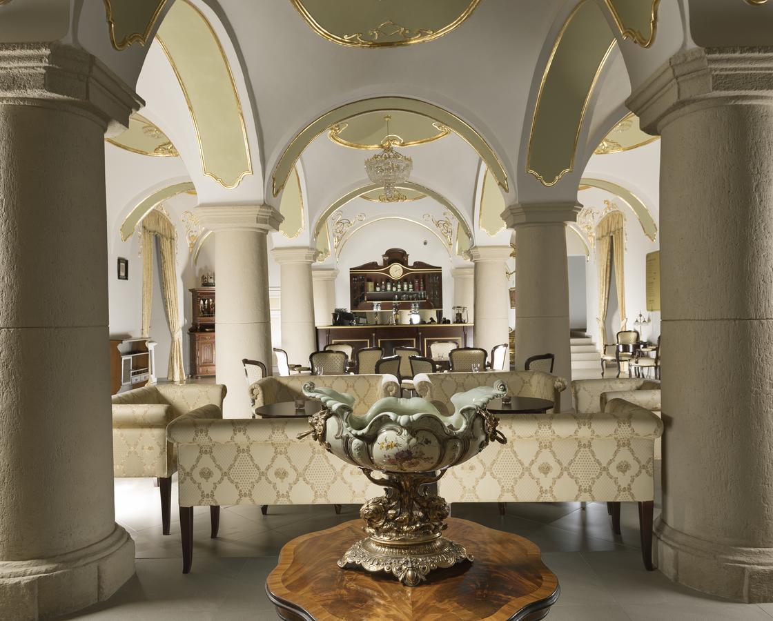 Gino Park Palace